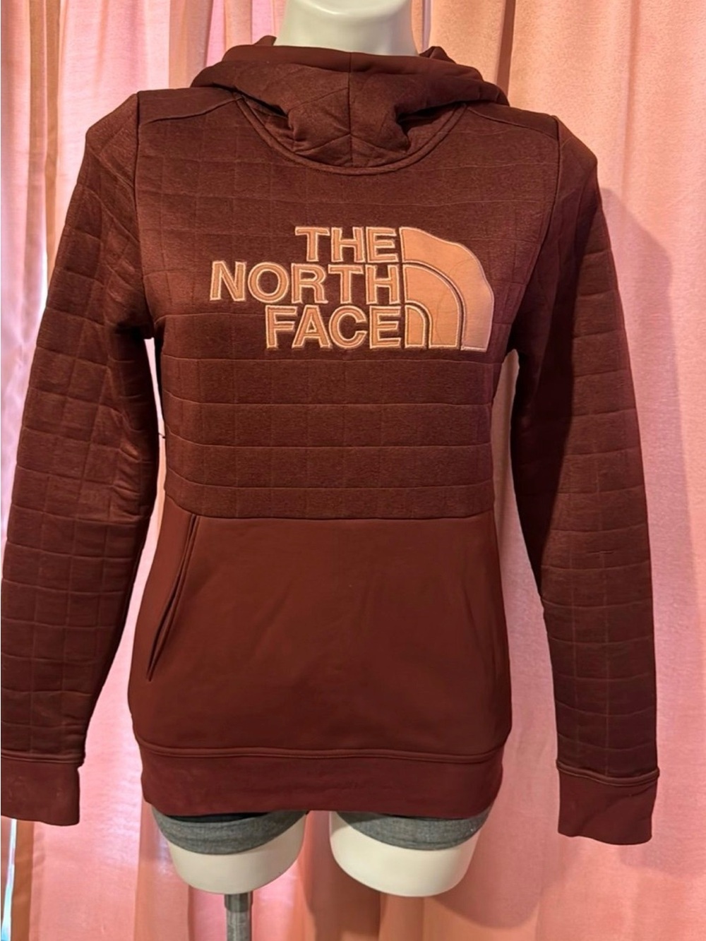 The North Face Women's Quilted Pullover Hoodie - Maroon